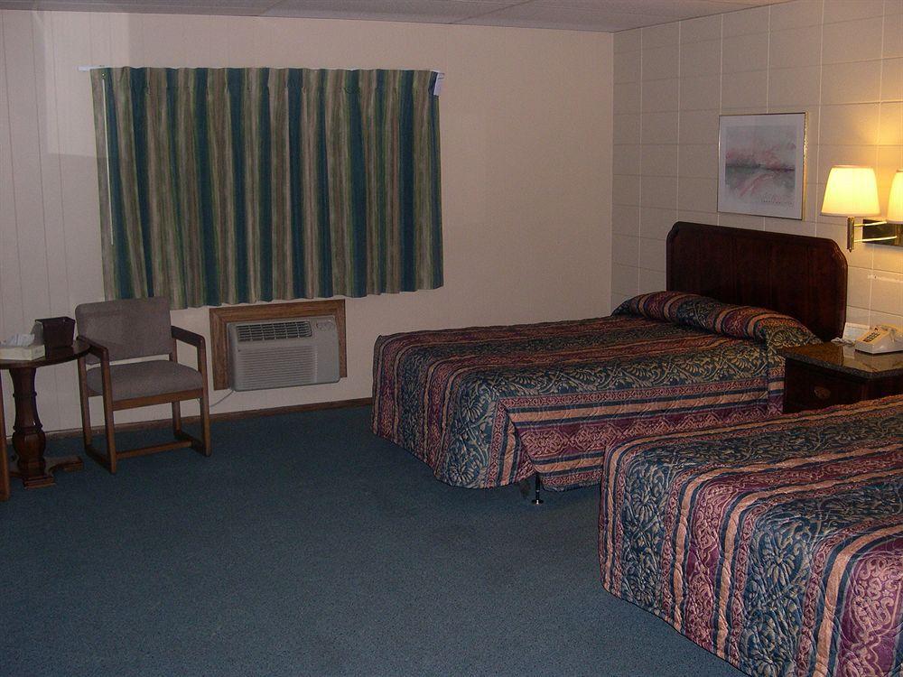 Grand Inn Motel Moorhead Room photo